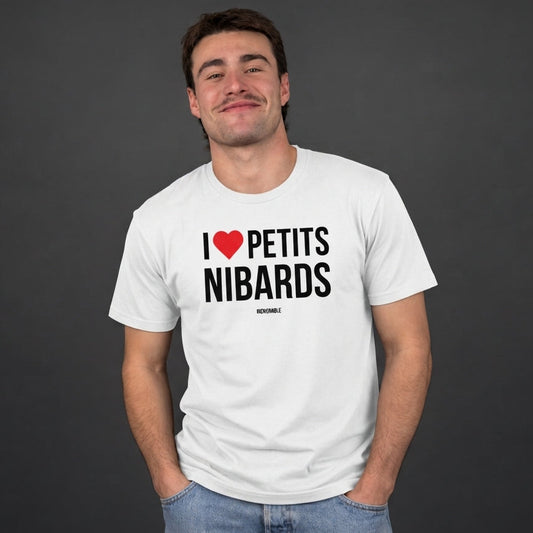 "I ❤️small boobs" T-shirt
